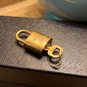 COPY - Louis Vuitton Lock and Key #319